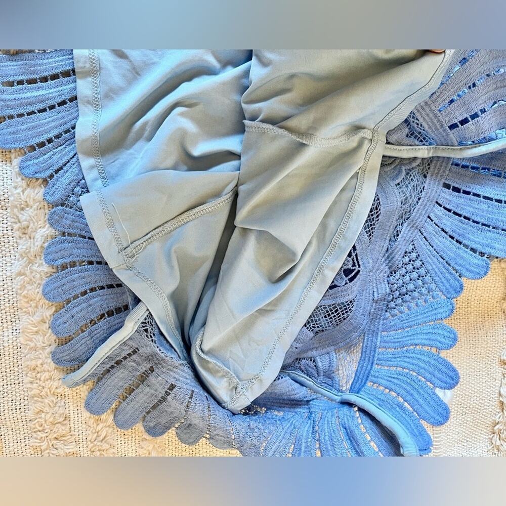Lovers & Friends Mai Tai Scalloped Lace Trim Mini Skirt Crystal blue medium - Picture 7 of 11